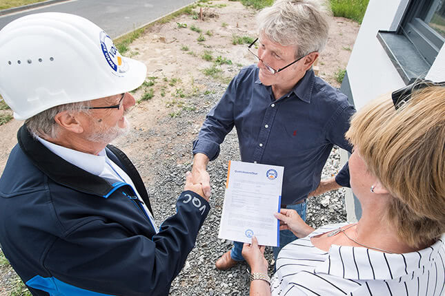 Die erfolgreiche Baubegleitende Qualitätskontrolle wird mit einem Qualitätszertifikat bescheinigt